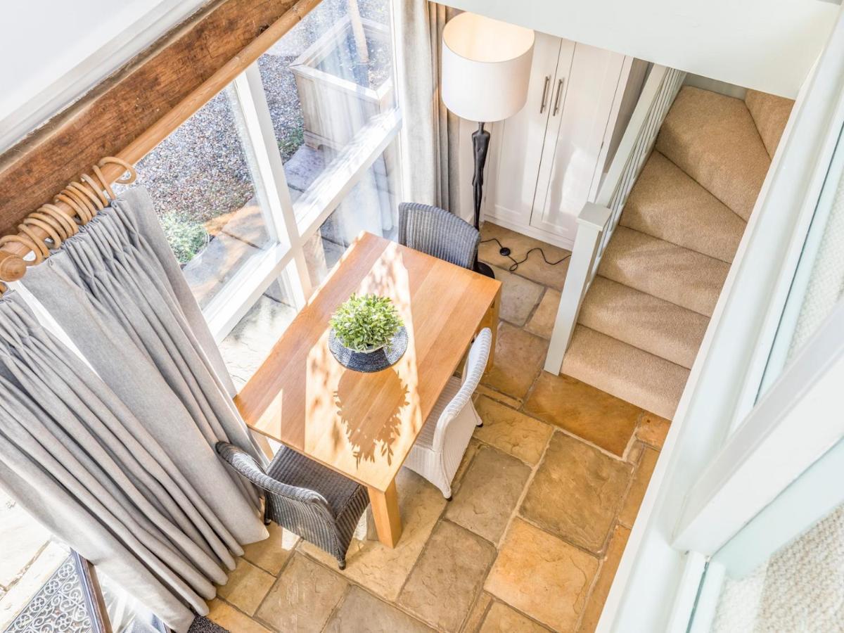 Pass The Keys Peaceful And Beautiful 1 Bedroom Barn Conversion Чичестър Екстериор снимка